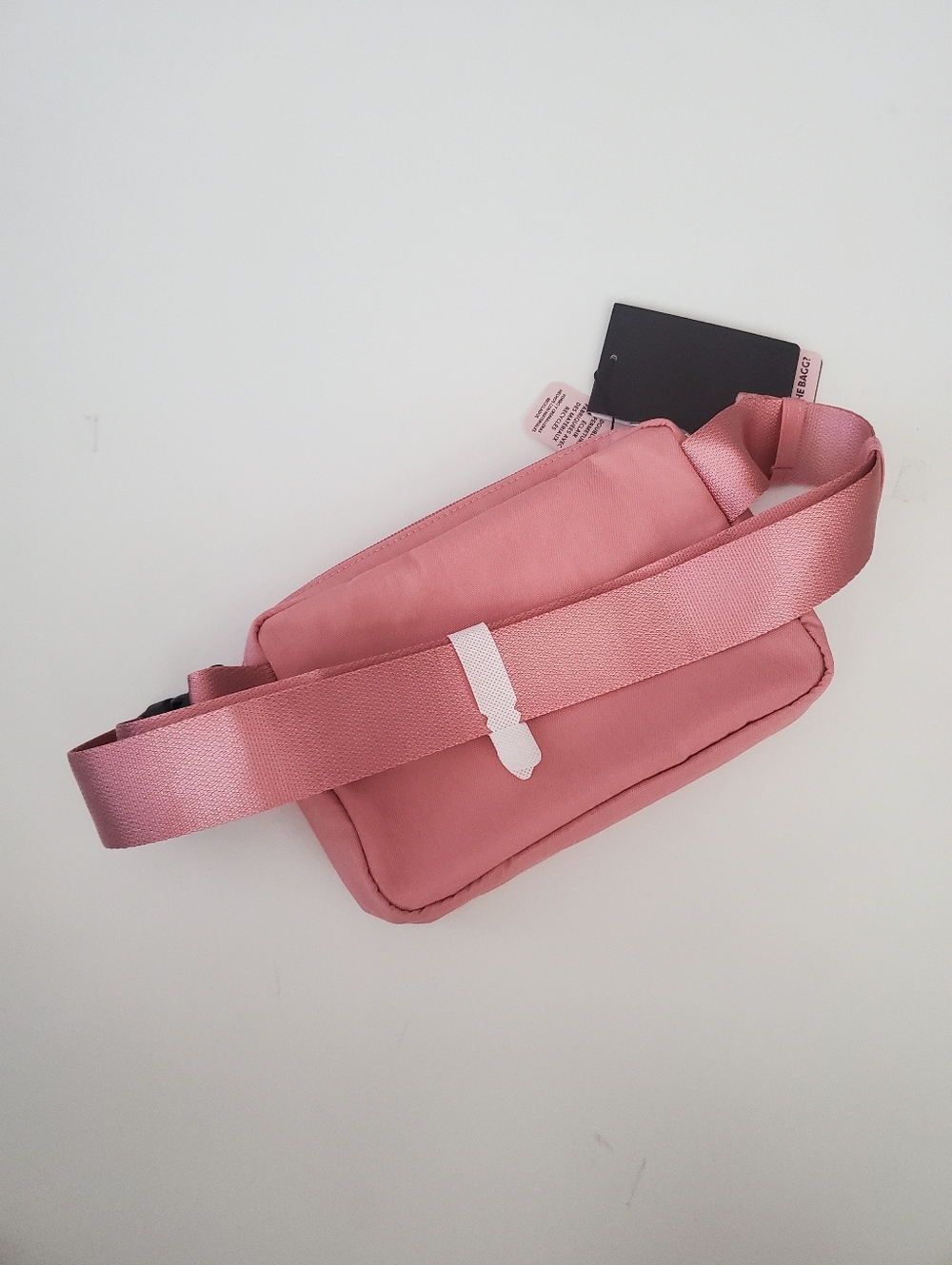 Baggalini Modern Belt Bag With RFID protection - Picture 5 of 13